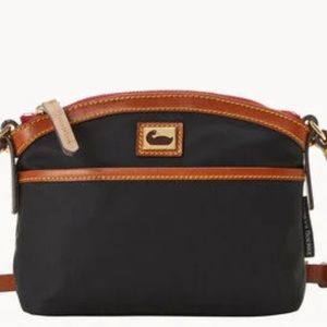 Dooney & Burke  Wayfarer Domed Crossbody in excellent condition